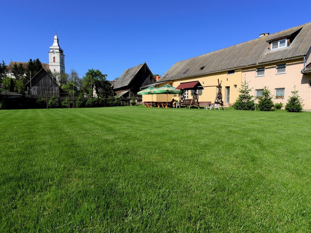 Gyongyvirag Panzio Bed and Breakfast Turia Exteriör bild